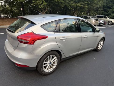 Used 2016 Ford Focus SE FWD image 8