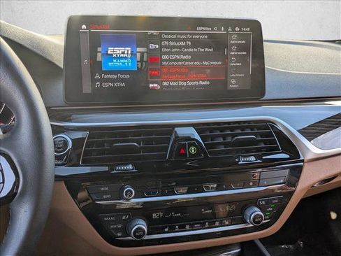 Used 2022 BMW 530i xDrive w/ Convenience Package image 12