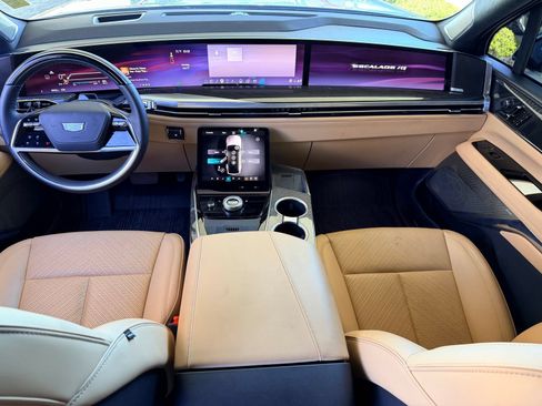 Used 2025 Cadillac Escalade IQ Luxury 2 AWD/4WD image 23