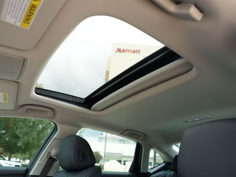 New 2025 Acura TLX w/ Technology Package image 25