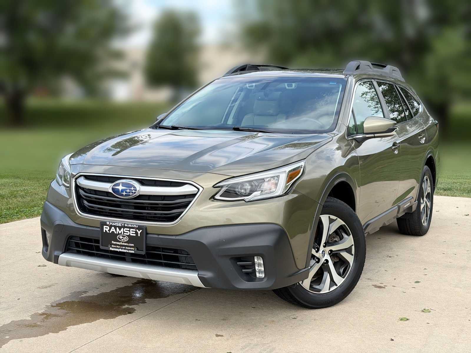 Used 2021 Subaru Outback Limited AWD/4WD image 1