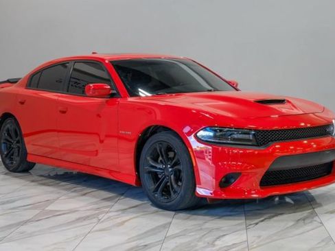 Used 2020 Dodge Charger R/T w/ Cold Weather Package RWD image 10