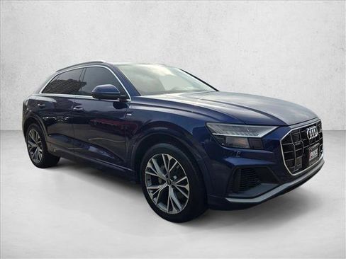 Used 2021 Audi Q8 Prestige w/ Prestige Package image 3