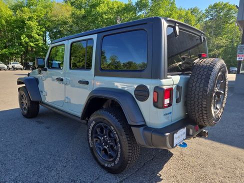 Used 2023 Jeep Wrangler Unlimited w/ Cold Weather Group AWD/4WD image 6
