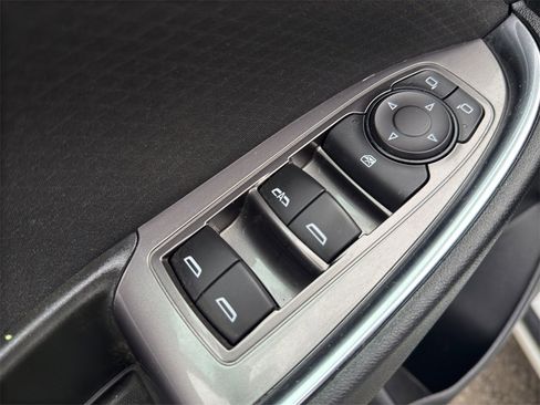 Used 2021 Chevrolet Malibu LT image 11