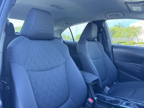 Used 2022 Toyota Corolla LE FWD image 27
