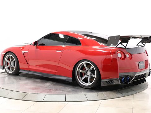 Used 2019 Nissan GT-R Premium w/ Premium Interior Package AWD/4WD image 53