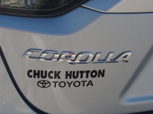 Used 2025 Toyota Corolla XLE FWD image 18