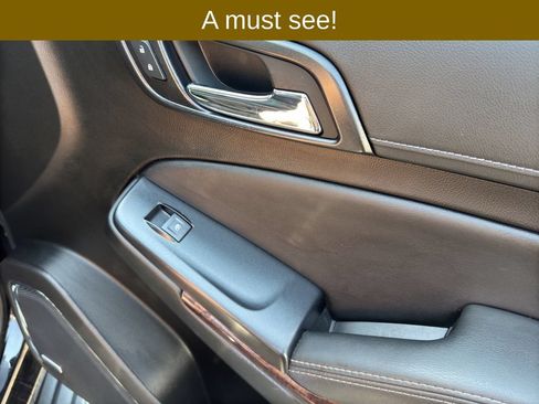 Used 2020 GMC Yukon XL SLT AWD/4WD image 16