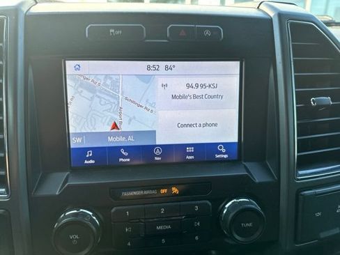 Used 2020 Ford F150 XLT w/ Equipment Group 302A Luxury AWD/4WD image 13