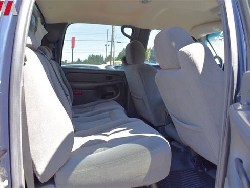 Used 2006 Chevrolet Silverado 2500 LT w/ Heavy-Duty Power Package AWD/4WD image 18