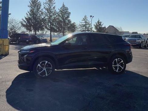 Used 2024 Chevrolet Trax RS w/ Driver Confidence Package image 5