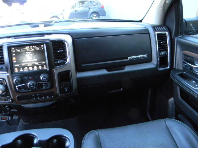 Used 2017 RAM 1500 Laramie AWD/4WD image 17