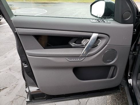 New 2025 Land Rover Discovery Sport S image 10