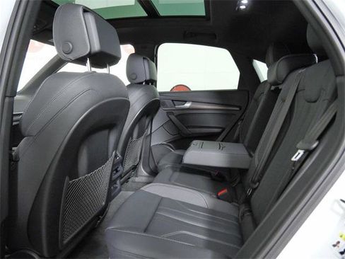 Used 2024 Audi Q5 2.0T Premium image 14