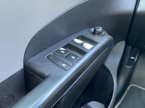 Used 2017 Chevrolet Sonic LT FWD image 23