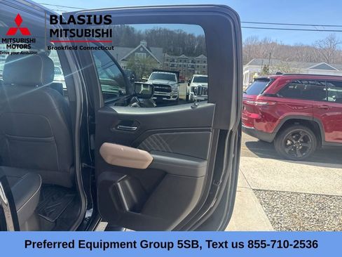 Used 2024 GMC Canyon Denali w/ LPO, Denali Black Edition AWD/4WD image 20
