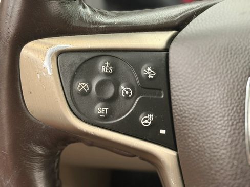 Used 2017 GMC Acadia Denali w/ Technology Package FWD image 27