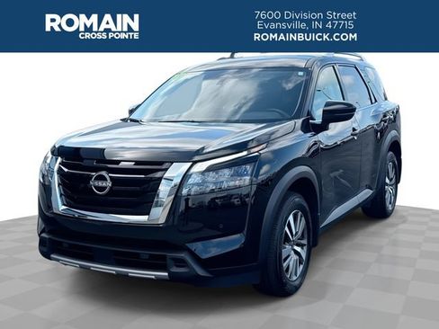Used 2025 Nissan Pathfinder SL FWD image 1