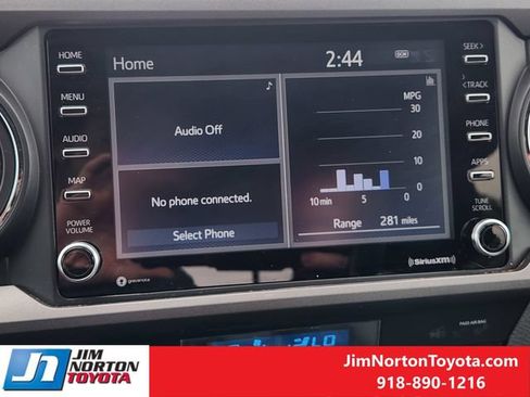 Used 2022 Toyota Tacoma TRD Sport w/ Technology Package RWD image 18