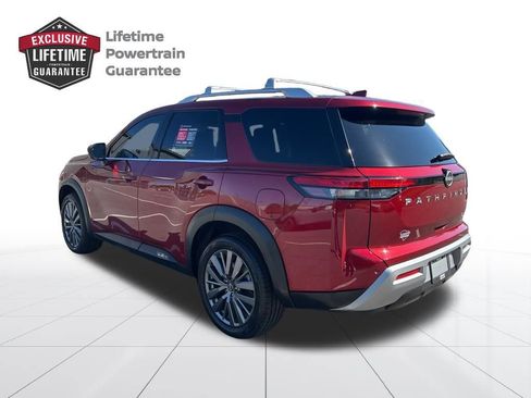 Certified 2023 Nissan Pathfinder SL w/ SL Premium Package FWD image 3