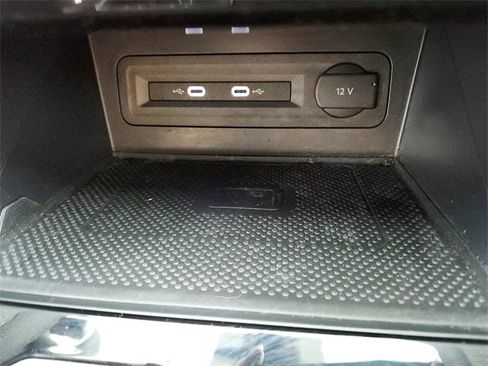 Used 2021 Volkswagen Atlas SEL image 36