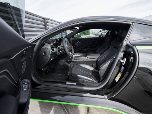 Used 2023 Aston Martin V12 Vantage image 35