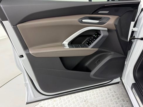 New 2025 Audi Q5 Premium Plus image 24