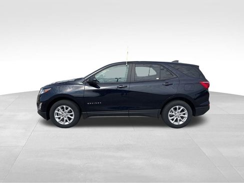 Used 2021 Chevrolet Equinox LS w/ LS Convenience Package AWD/4WD image 5