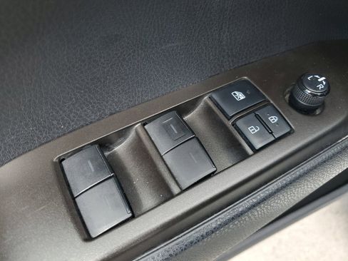 Used 2021 Toyota Camry LE image 17