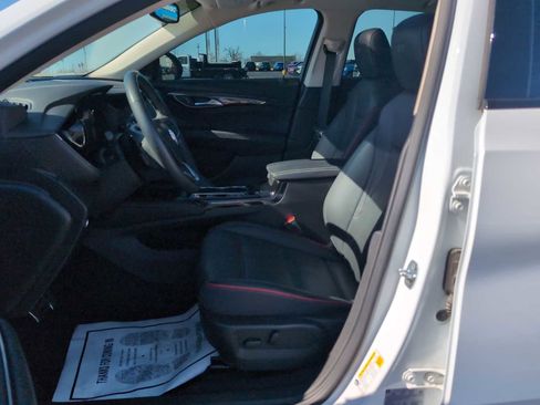 Used 2023 Buick Envision Essence w/ Sport Touring Package image 19