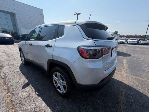 Used 2024 Jeep Compass Sport AWD/4WD image 4