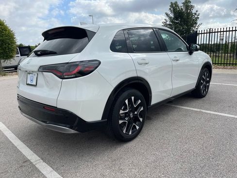 Certified 2026 Honda HR-V EX-L image 4