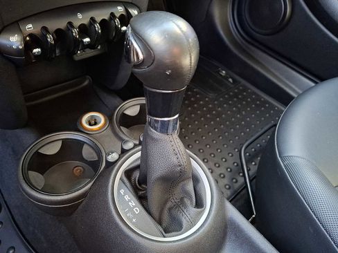 Used 2011 MINI Cooper Clubman FWD image 13