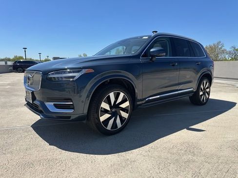 Certified 2024 Volvo XC90 T8 Ultimate w/ Protection Package AWD/4WD image 4