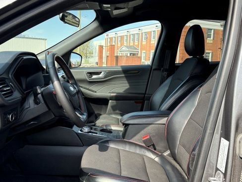 Used 2023 Ford Escape ST-Line image 14