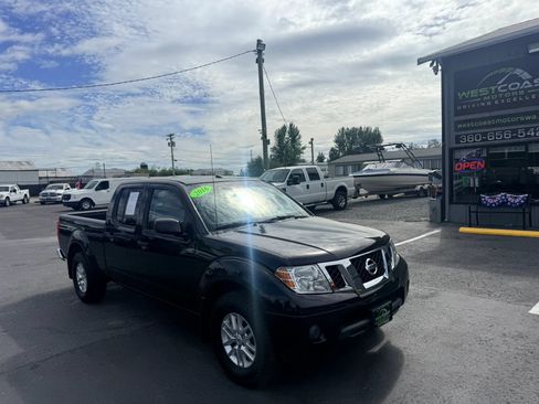 Used 2016 Nissan Frontier SV AWD/4WD image 1