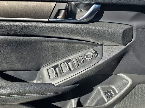 Used 2019 Honda Accord LX image 24