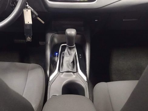 Used 2023 Toyota Corolla LE image 2