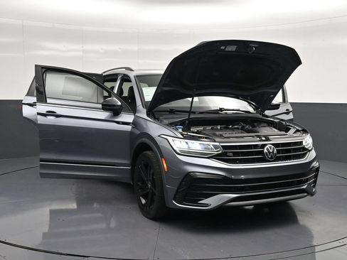 Used 2023 Volkswagen Tiguan SE R-Line FWD image 36