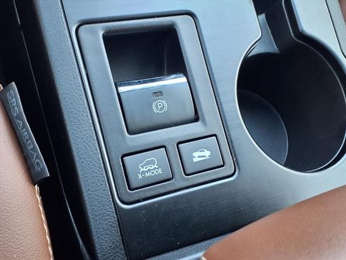 Used 2017 Subaru Outback 2.5i Touring image 15