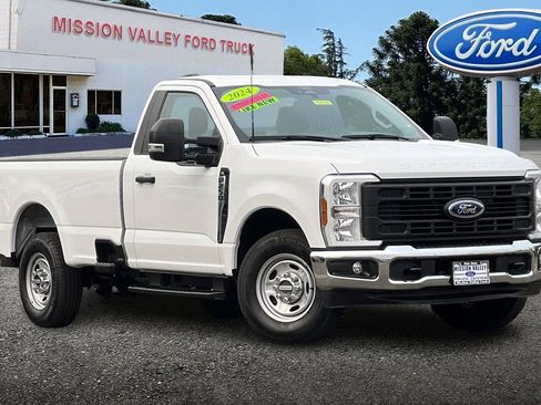 Used 2024 Ford F250 XL w/ XL Chrome Package image 2