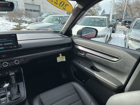 Used 2025 Honda CR-V Sport-L image 15