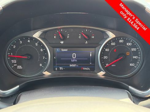 Used 2019 Chevrolet Equinox LT FWD image 18