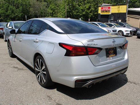 Used 2020 Nissan Altima 2.5 SR FWD image 10