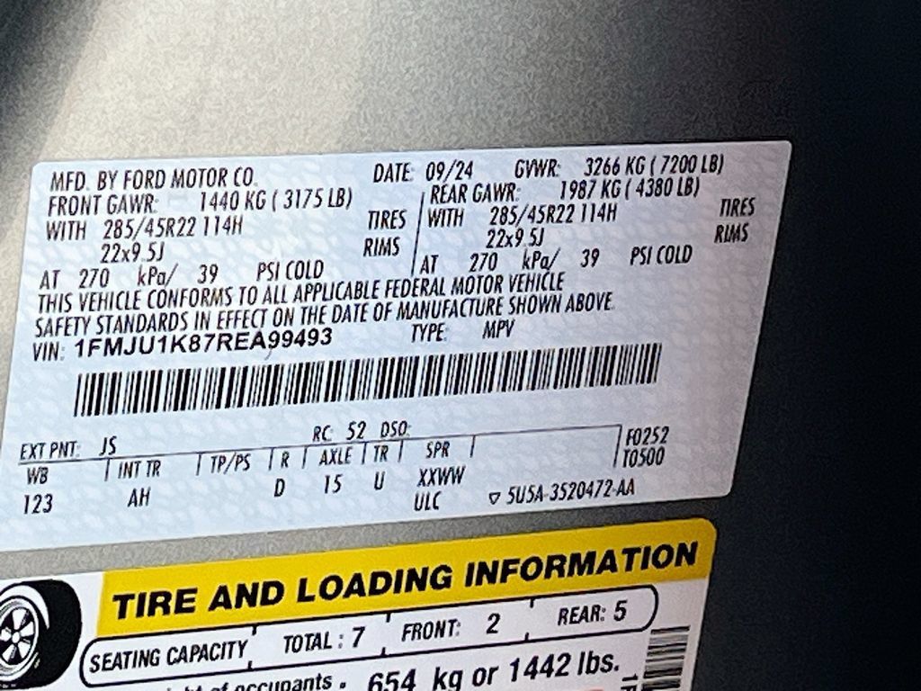 Used 2024 Ford Expedition Limited RWD image 35