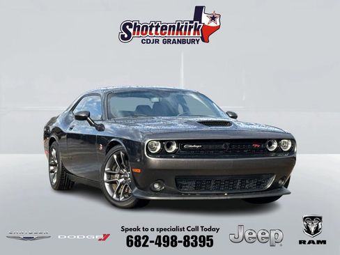 Used 2023 Dodge Challenger R/T Scat Pack RWD image 1