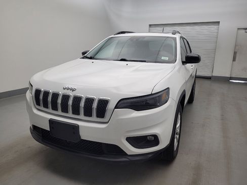 Used 2022 Jeep Cherokee Latitude Lux w/ Sun & Sound Group AWD/4WD image 15