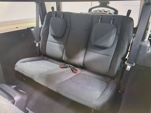 Used 2021 Jeep Wrangler Sport AWD/4WD image 7