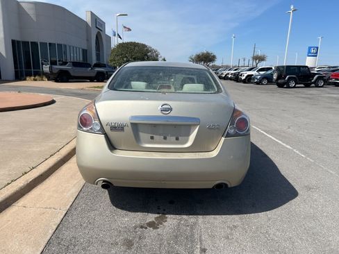 Used 2009 Nissan Altima 2.5 S w/ Convenience Pkg image 6